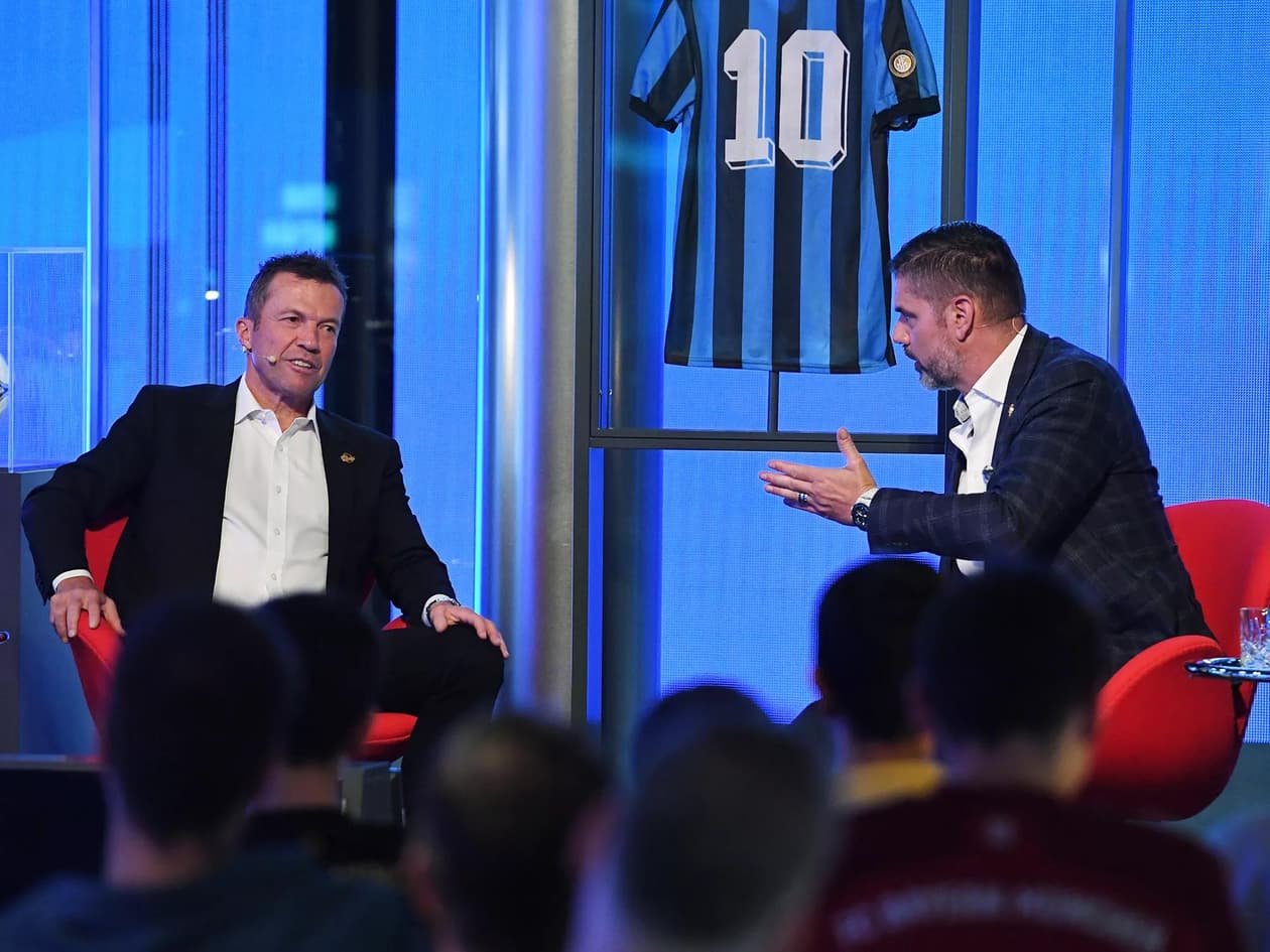 slide carousel image