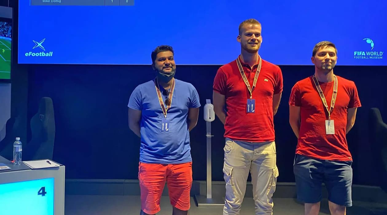 slide carousel image