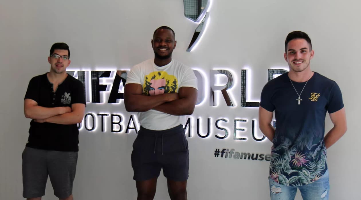 slide carousel image