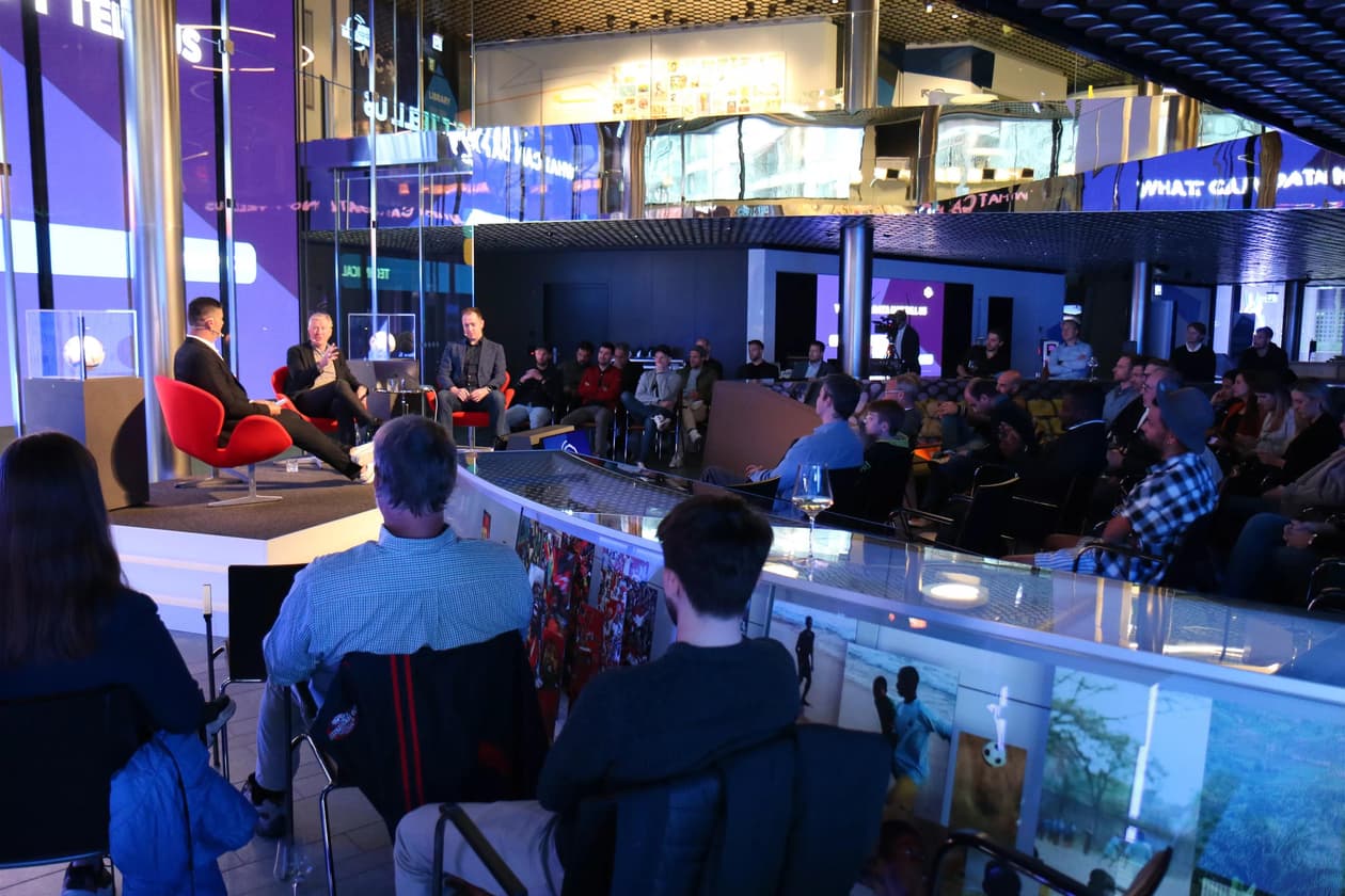 slide carousel image