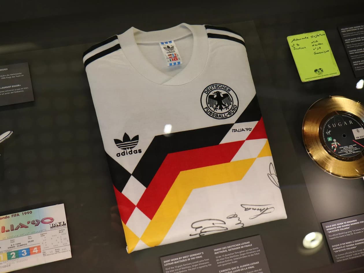 slide carousel image