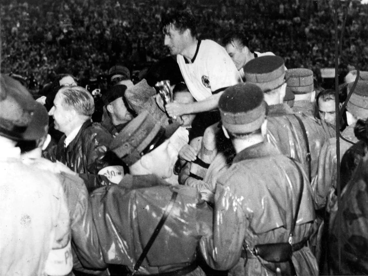 slide carousel image