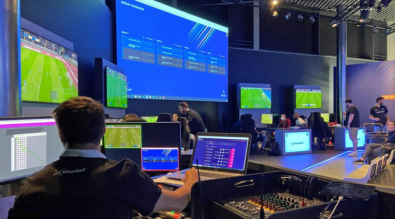 slide carousel image