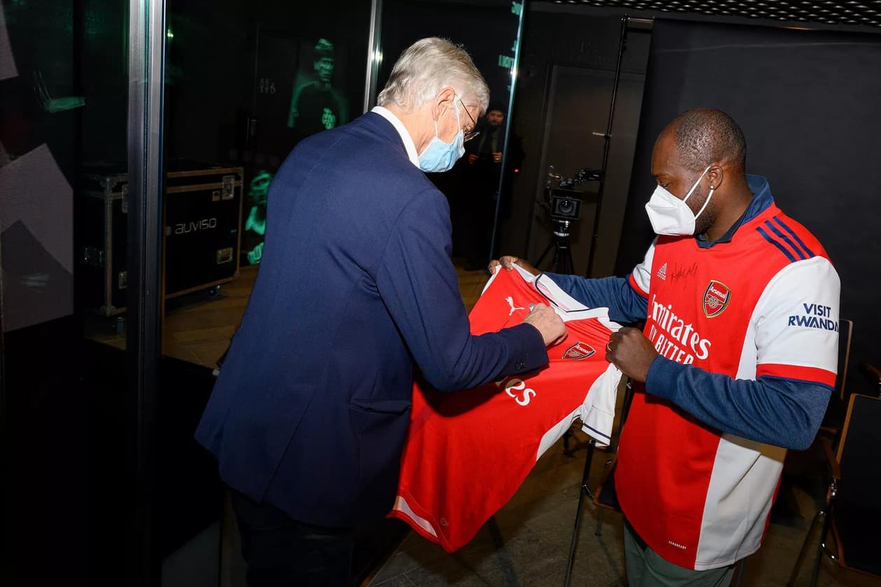 slide carousel image