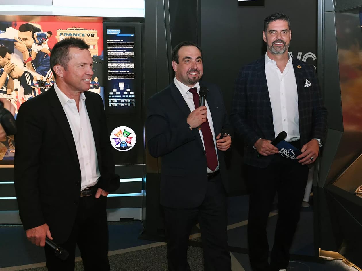 slide carousel image